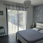 Contemporaine Servian