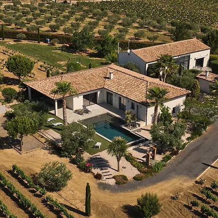 Villa Contemporaine Servian